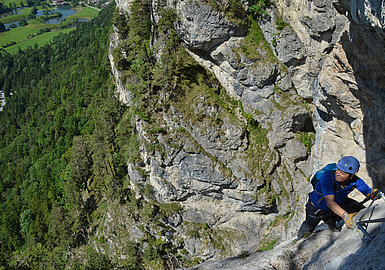 Kletterer in der Felswand | © Alpbachtal Seenland Tourismus