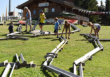 Lauserland, Holz-Kugelbahn, (c) Alpbachtal Tourismus/Berger Bernhard