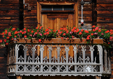 Balkonblumen im Museum Tiroler Bauernhöfe, (c) Alpbachtal Tourismus / Berger Bernhard